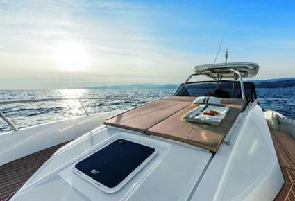 أتلانتيس تكشف النقاب عن سفينة Verve Outboard 
